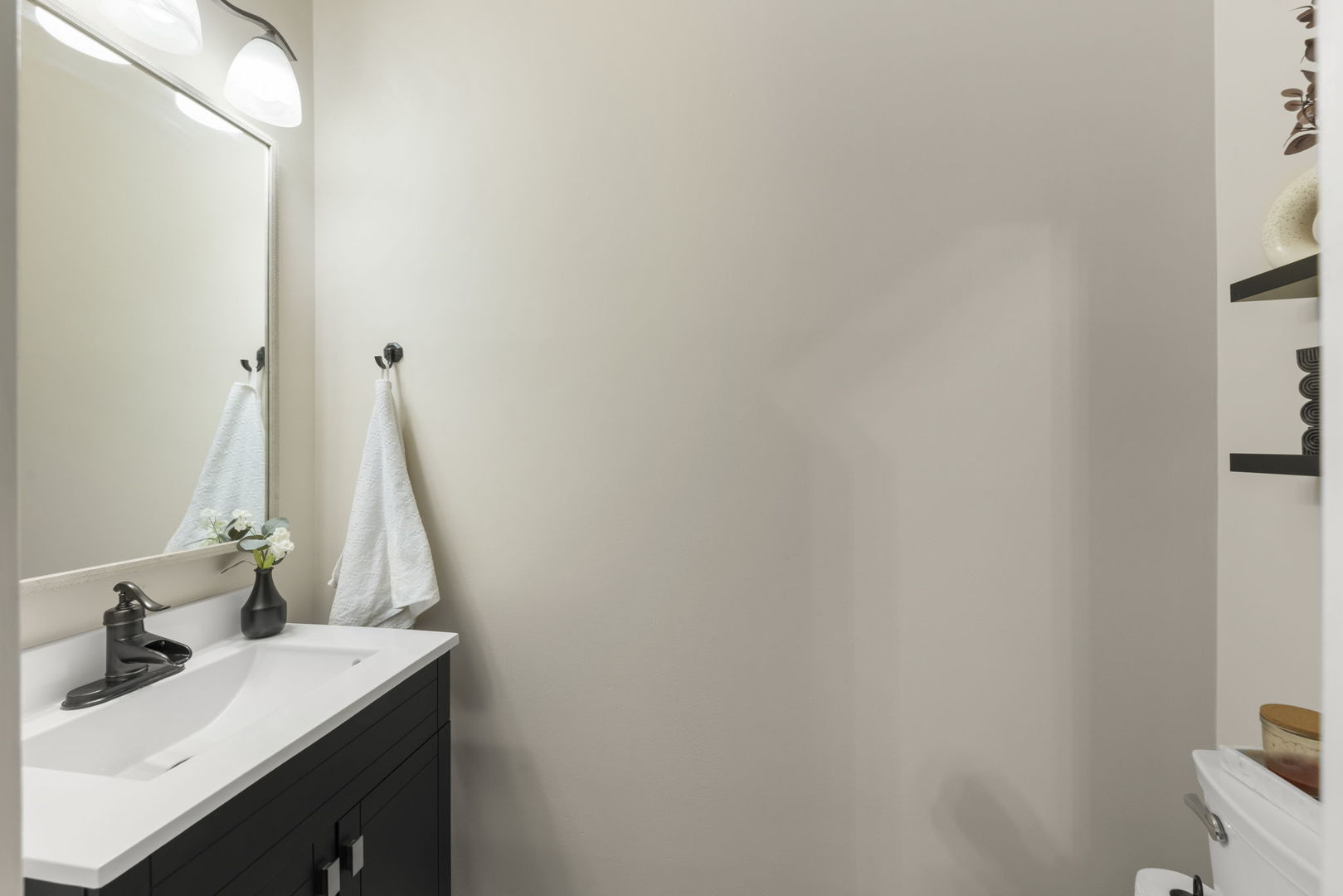 241 Cummings Drive, Bartlett, IL 60103