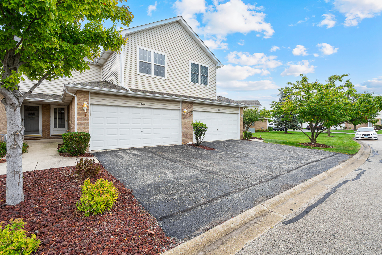 18261 Kirby Drive, Tinley Park, IL 60487