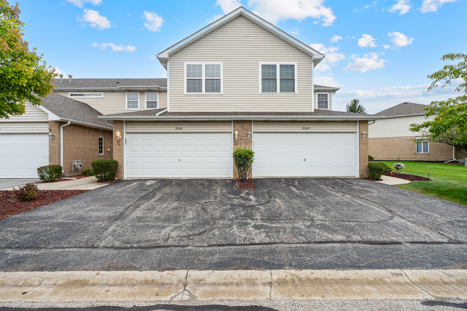 18261 Kirby Drive, Tinley Park, IL 60487