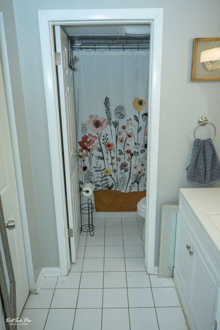 2306 Holiday Terrace #144, Lansing, IL 60438