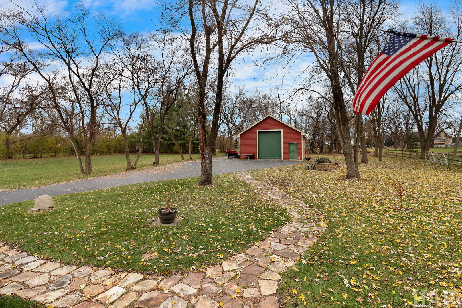 2837 Jackson Drive, Arlington Heights, IL 60004