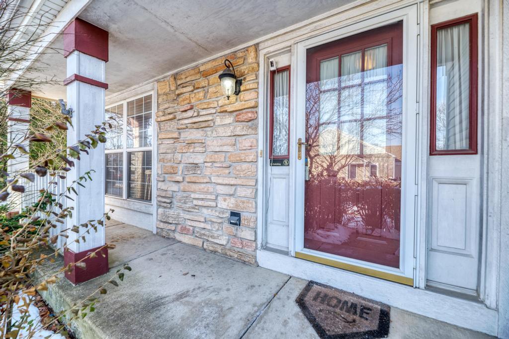 703 Hillcrest Drive, Bolingbrook, IL 60440