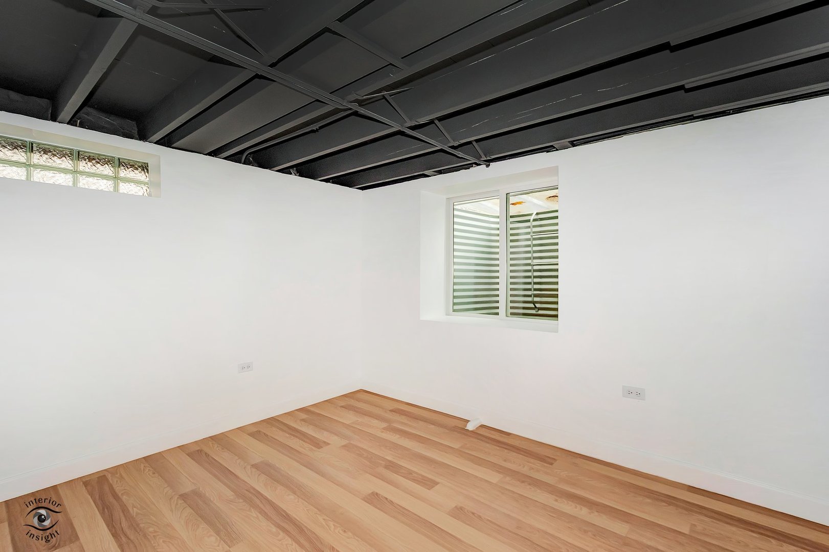 748 73rd Court, Willowbrook, IL 60527