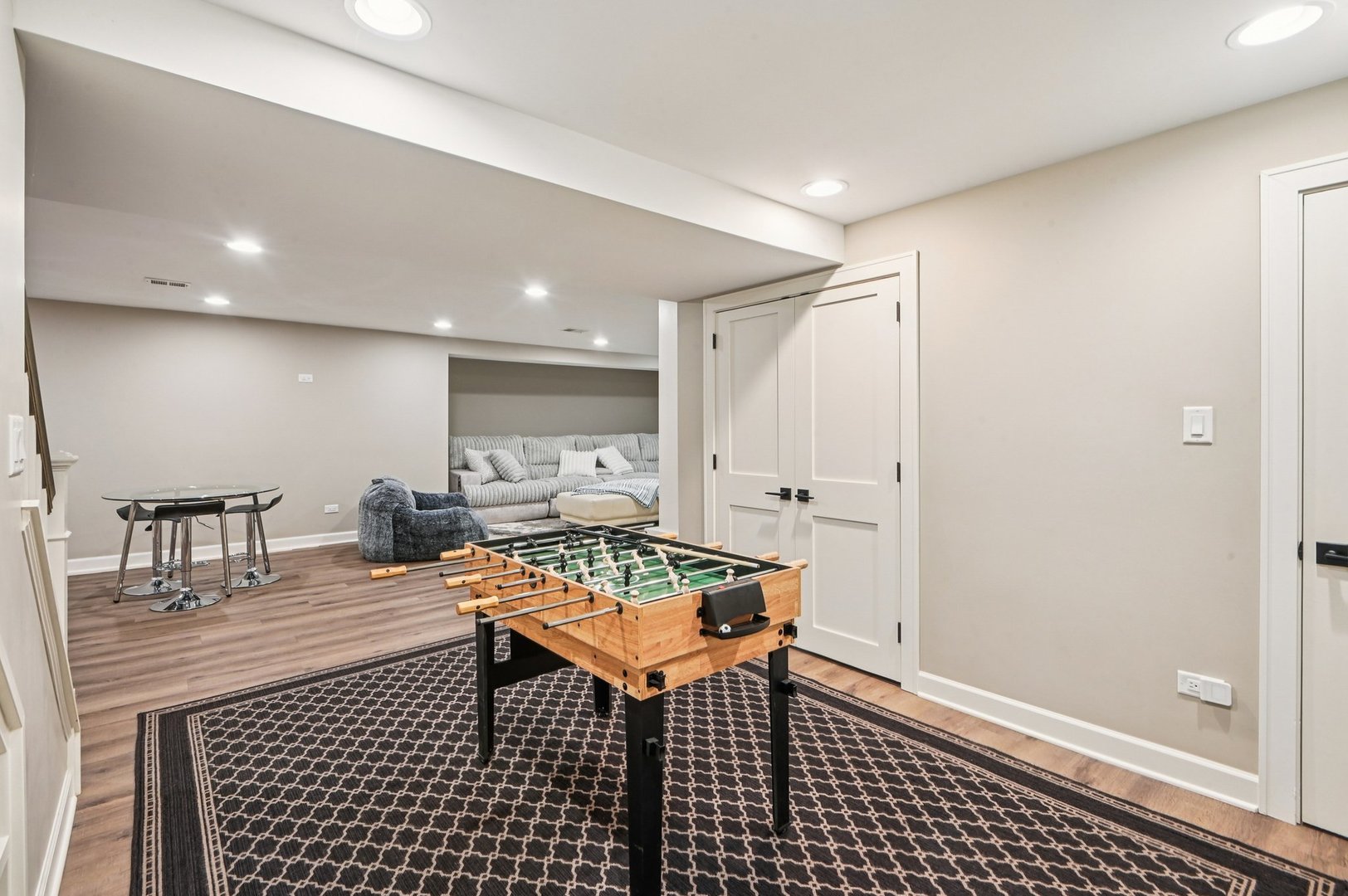 131 W Chicago Avenue, Downers Grove, IL 60515