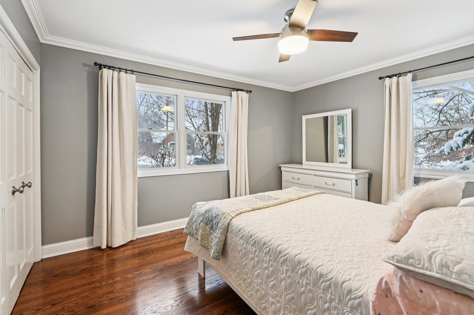 131 W Chicago Avenue, Downers Grove, IL 60515