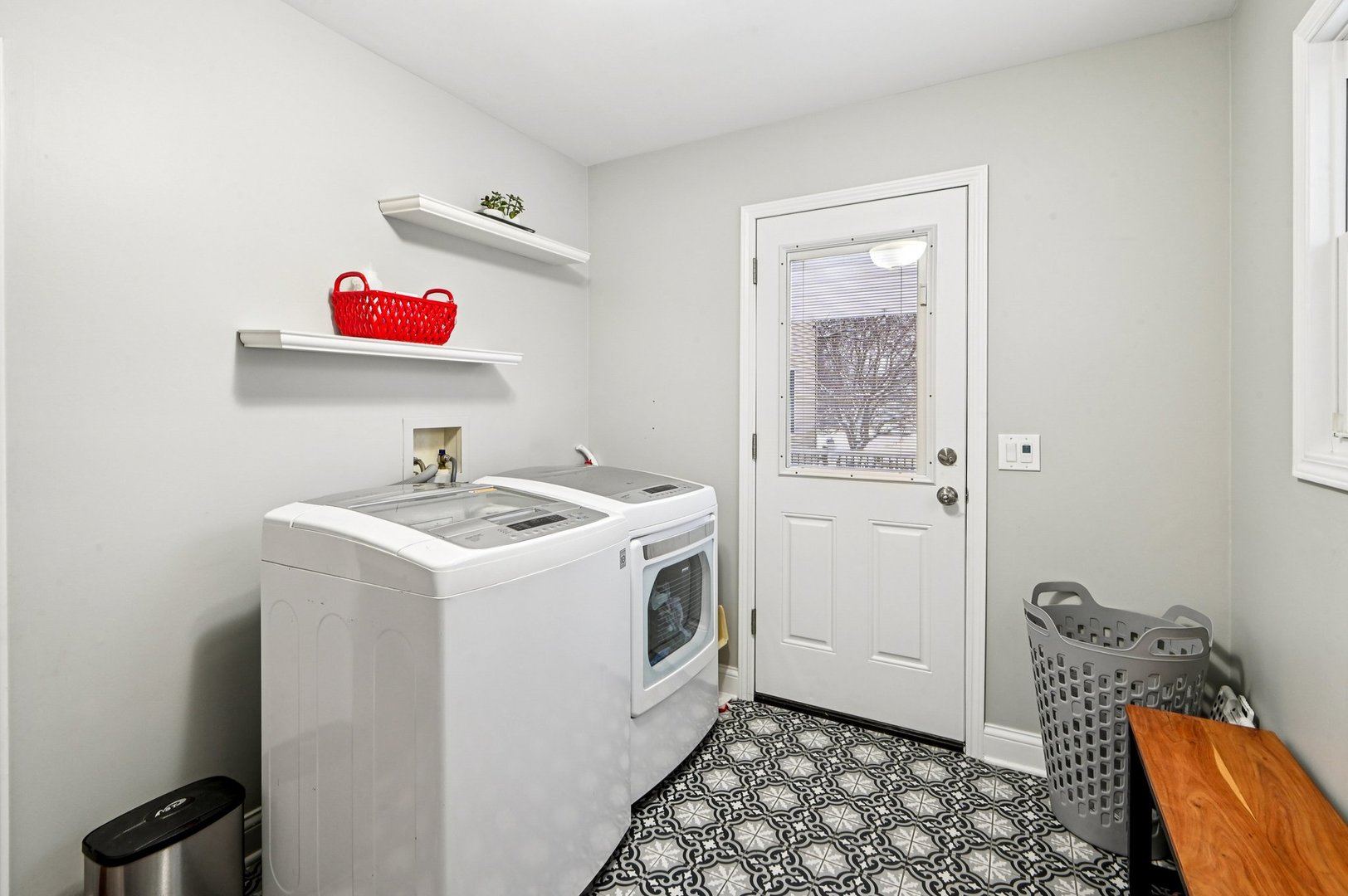 131 W Chicago Avenue, Downers Grove, IL 60515