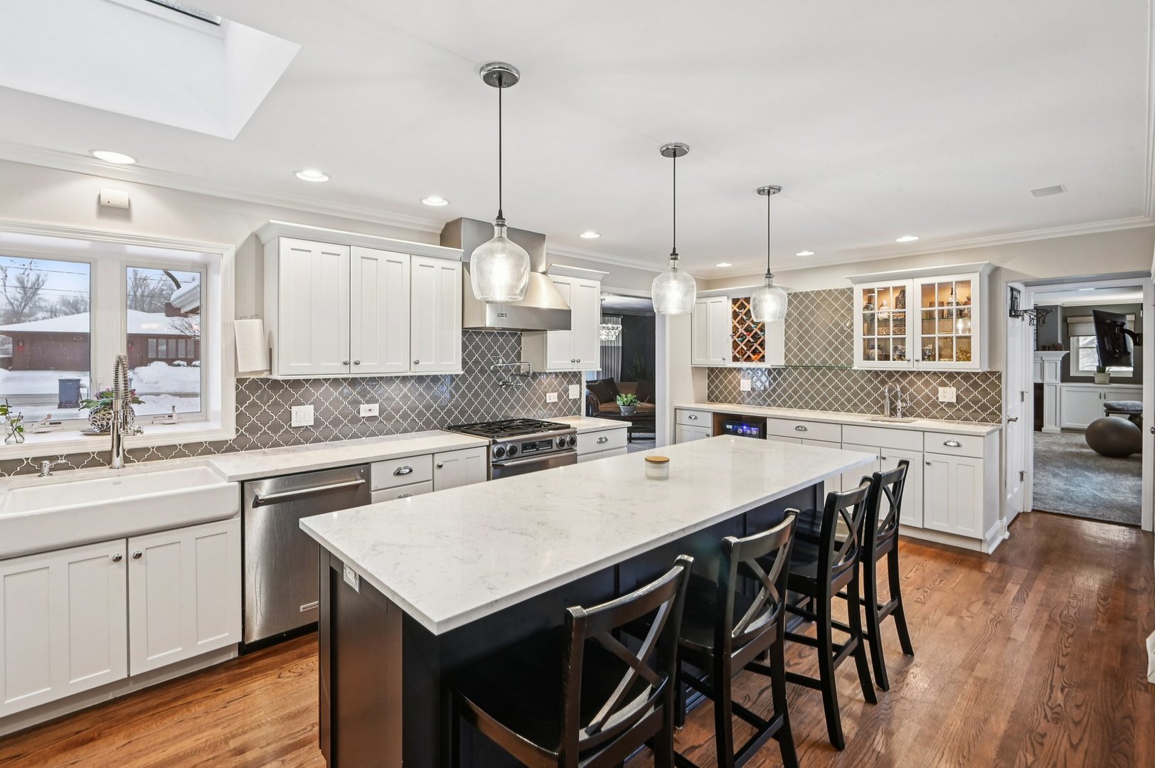 131 W Chicago Avenue, Downers Grove, IL 60515