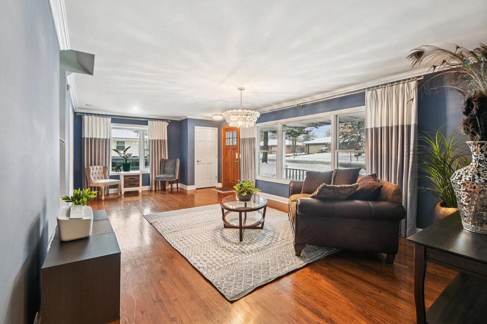 131 W Chicago Avenue, Downers Grove, IL 60515