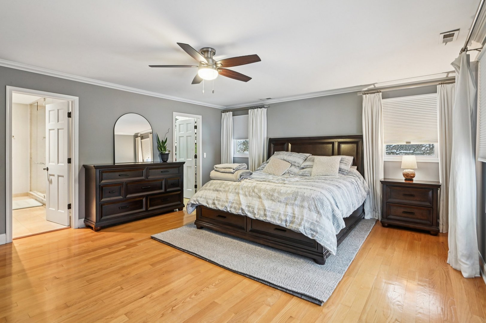 131 W Chicago Avenue, Downers Grove, IL 60515