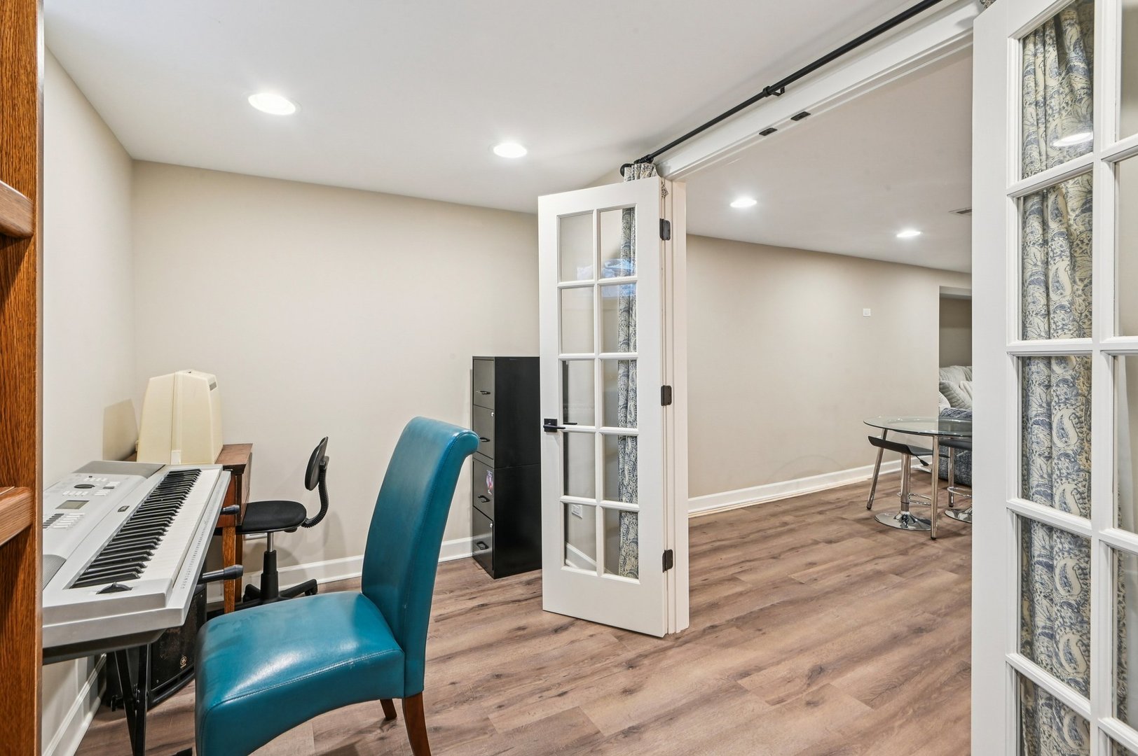 131 W Chicago Avenue, Downers Grove, IL 60515