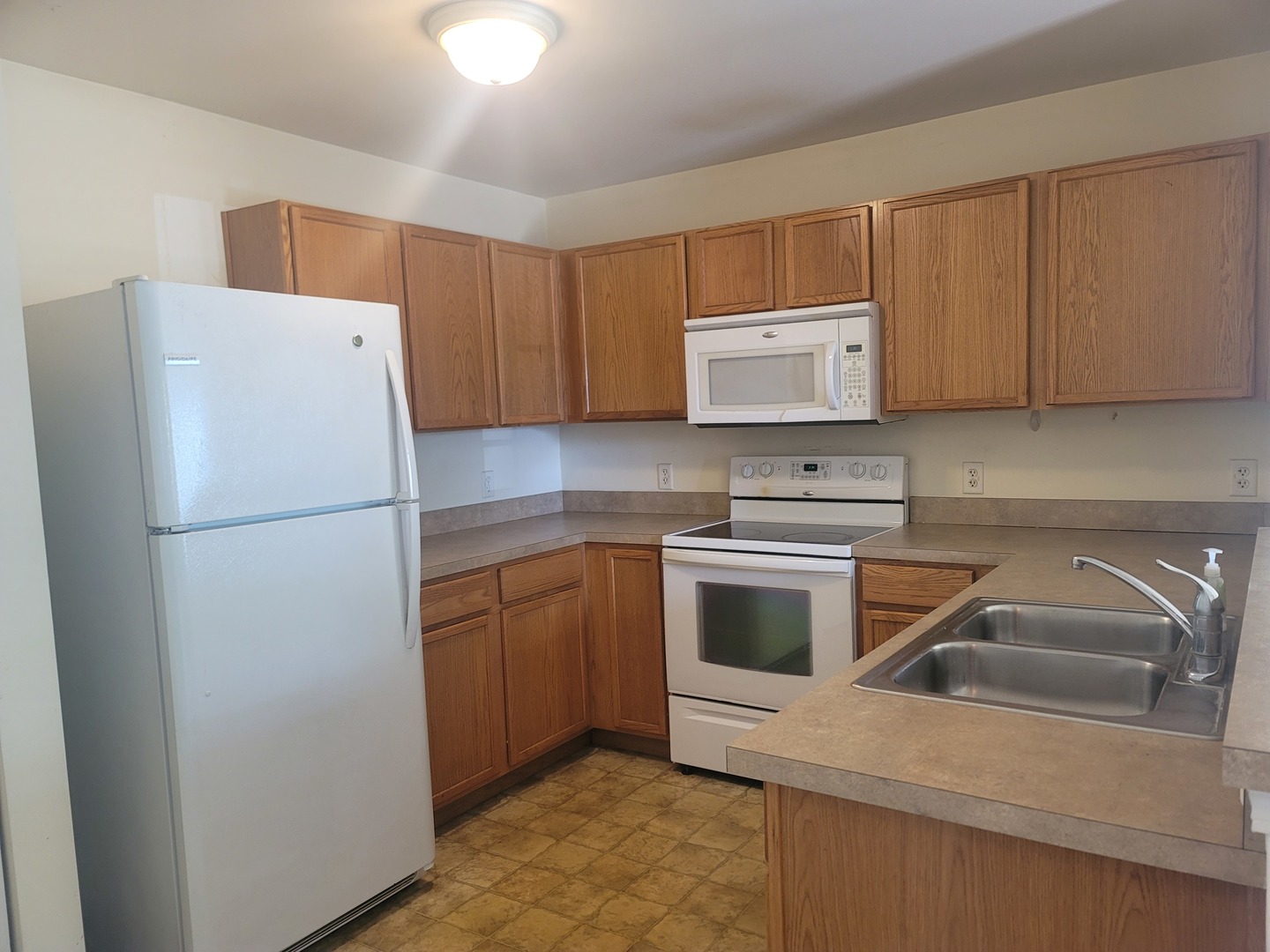 234 Bertram Drive #D, Yorkville, IL 60560