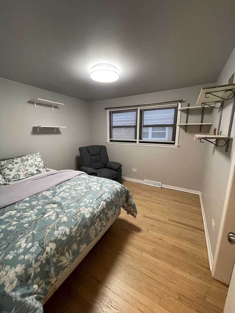 648 Saginaw Avenue, Calumet City, IL 60409