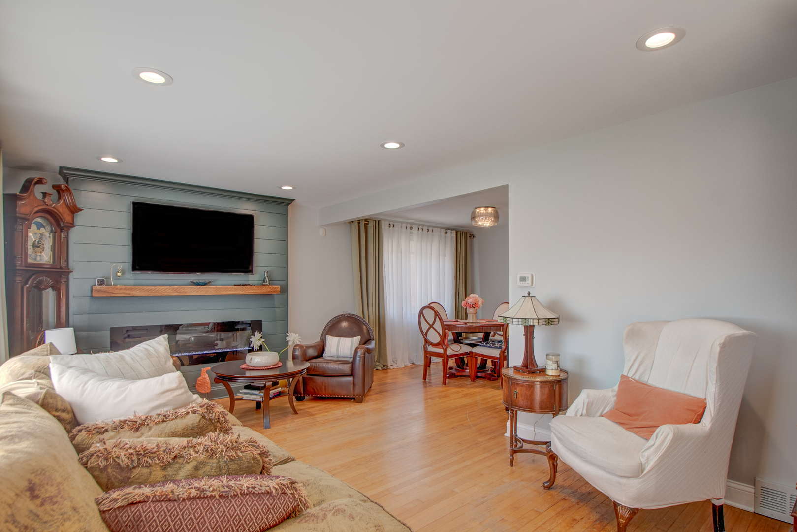 648 Saginaw Avenue, Calumet City, IL 60409