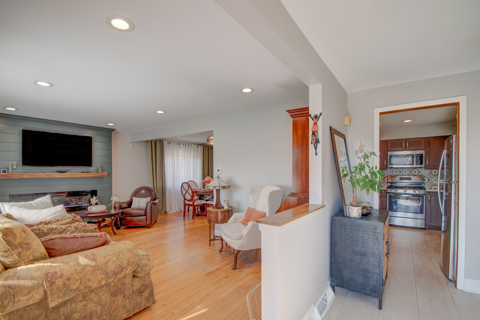 648 Saginaw Avenue, Calumet City, IL 60409