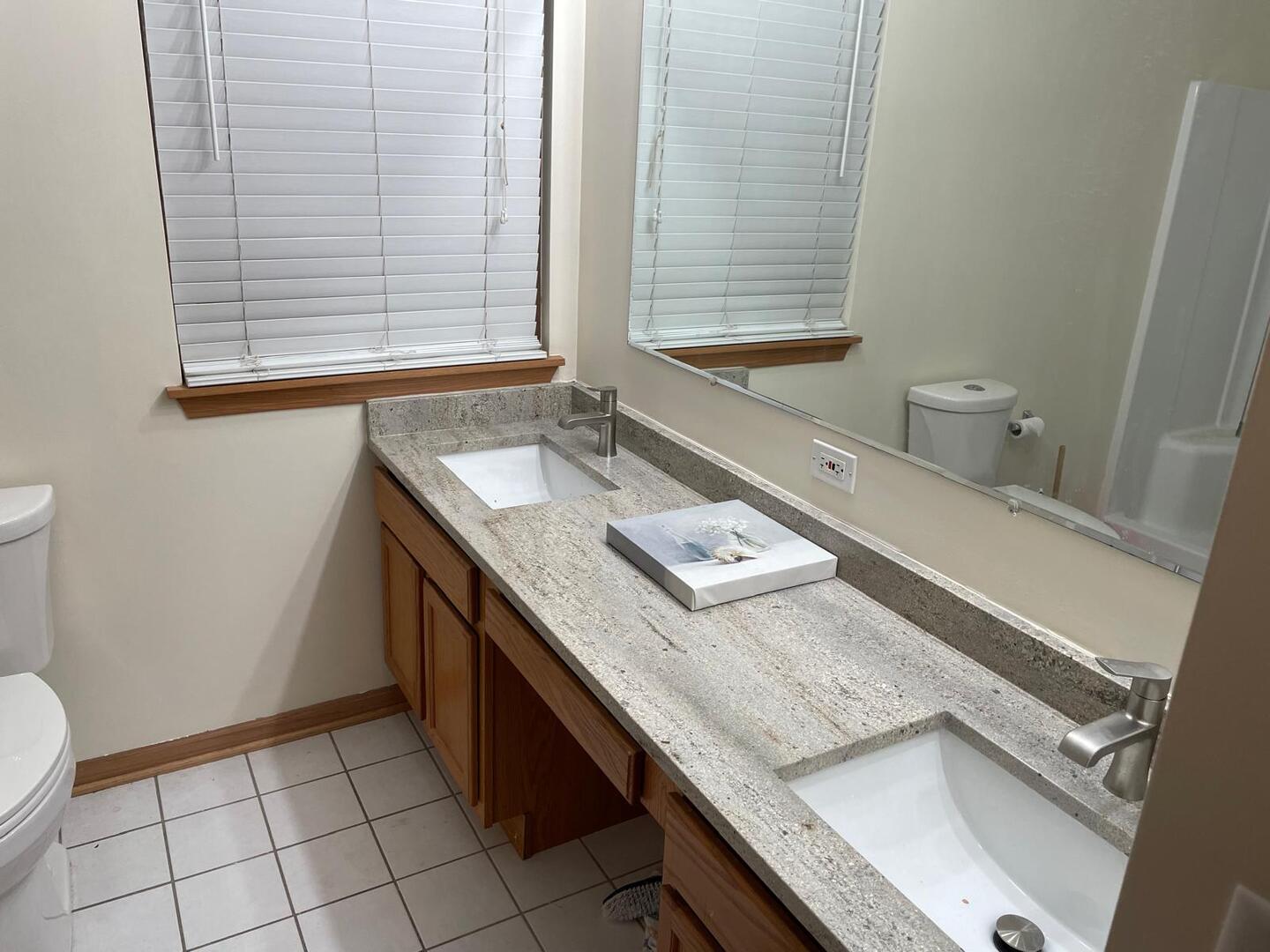 Naperville, IL 60563