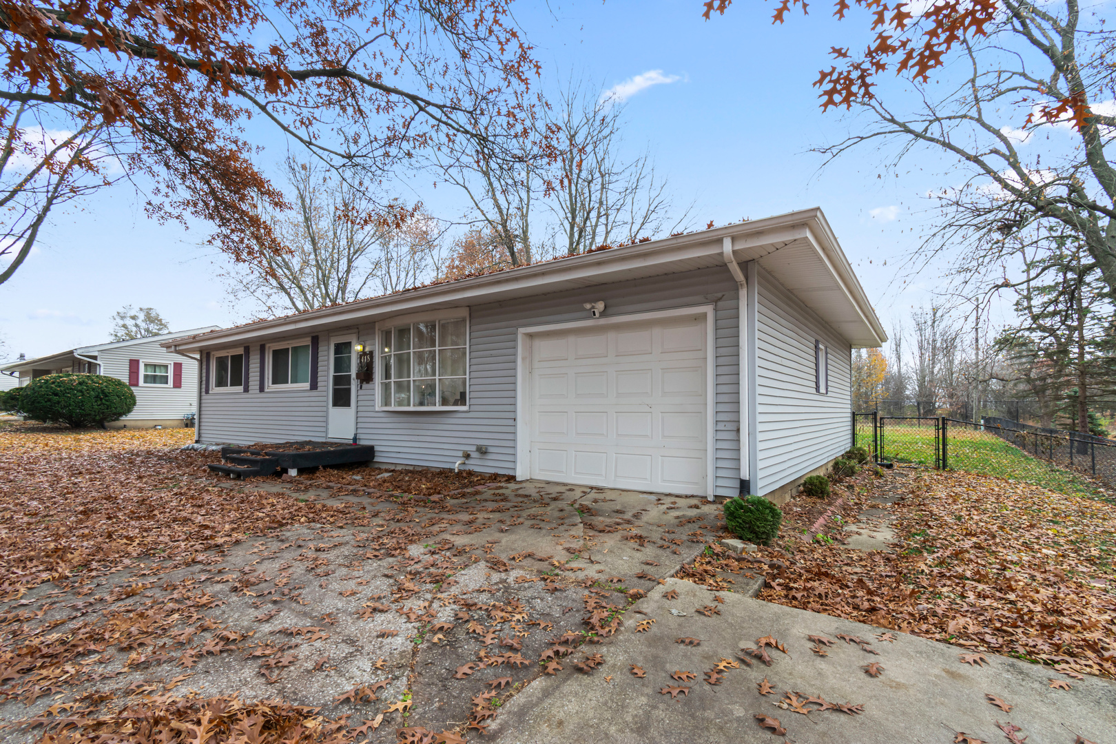 Bloomington, IL 61704