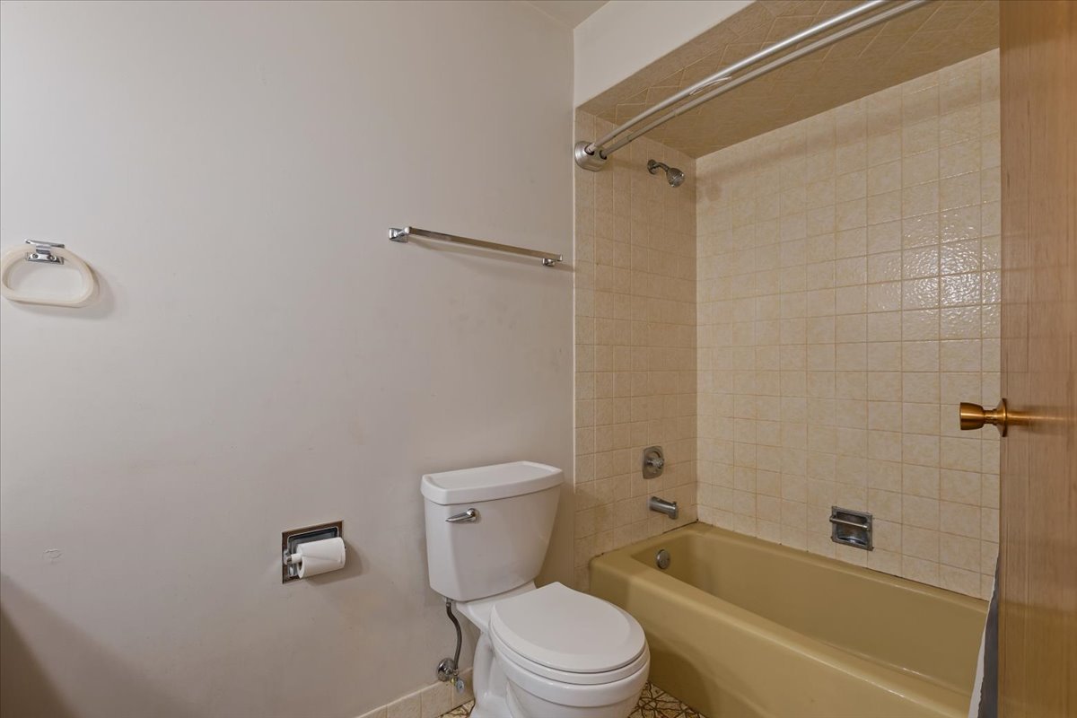 2939 E Hickory Lane, Crete, IL 60417