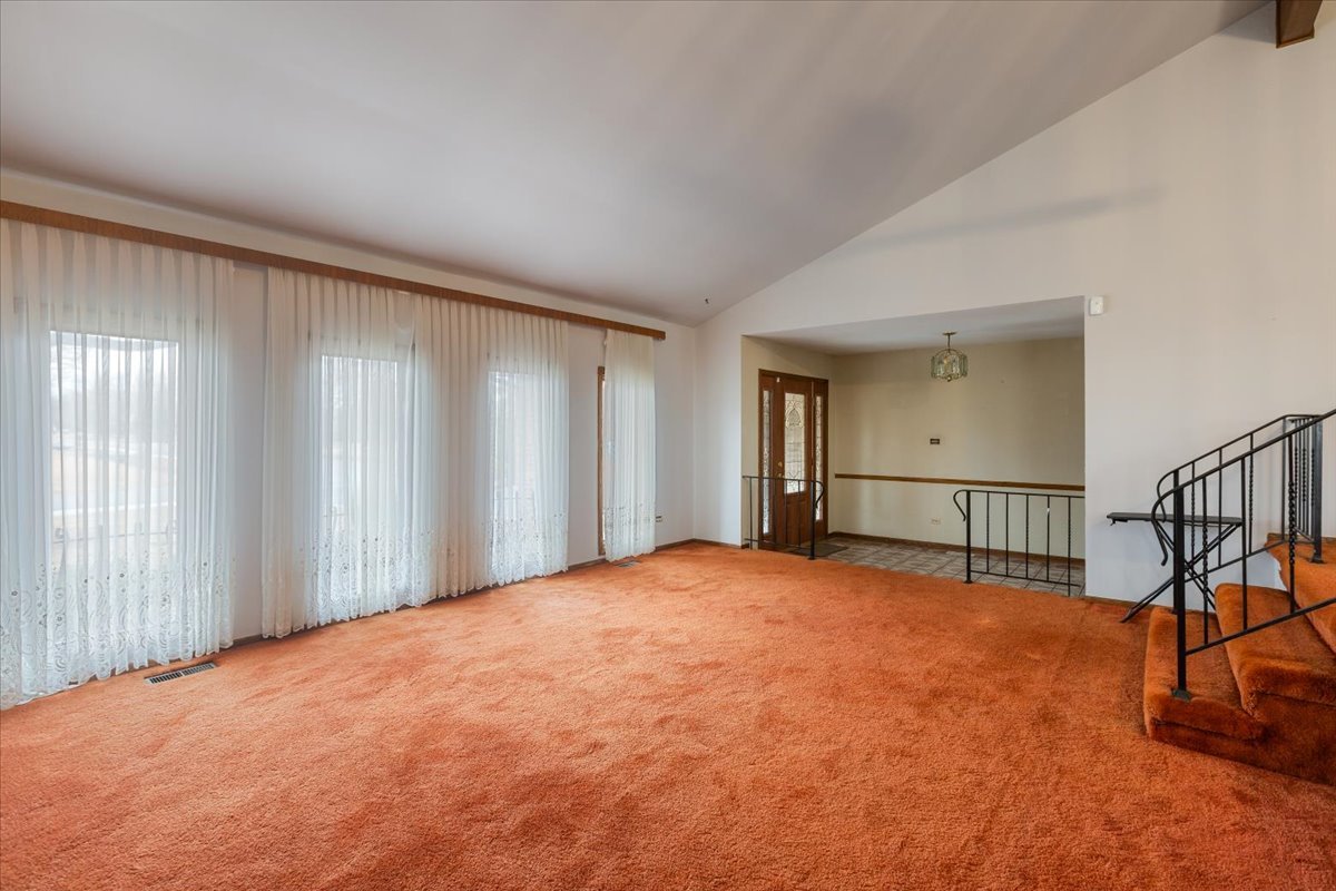 2939 E Hickory Lane, Crete, IL 60417