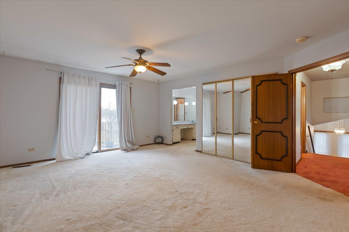 2939 E Hickory Lane, Crete, IL 60417