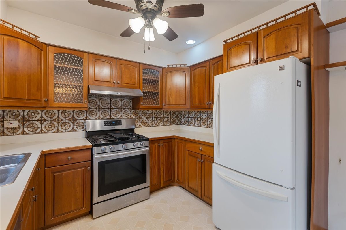 2939 E Hickory Lane, Crete, IL 60417