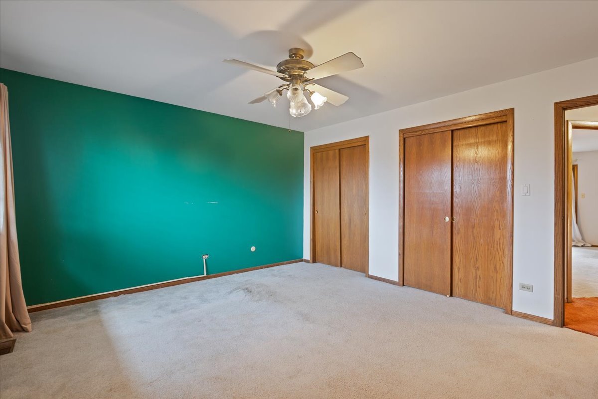 2939 E Hickory Lane, Crete, IL 60417