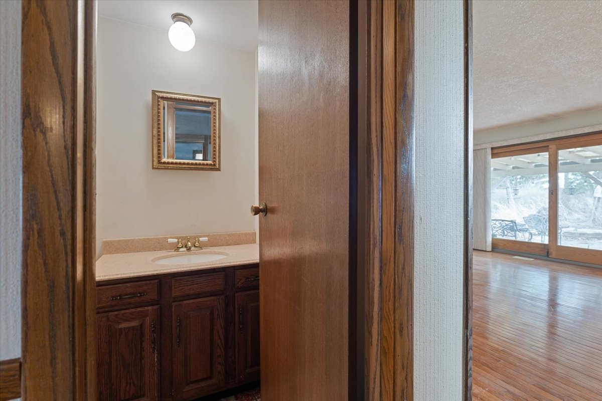 2939 E Hickory Lane, Crete, IL 60417