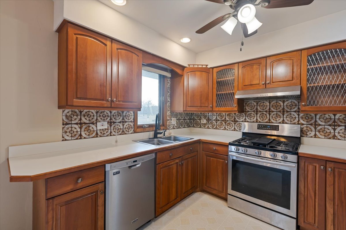 2939 E Hickory Lane, Crete, IL 60417