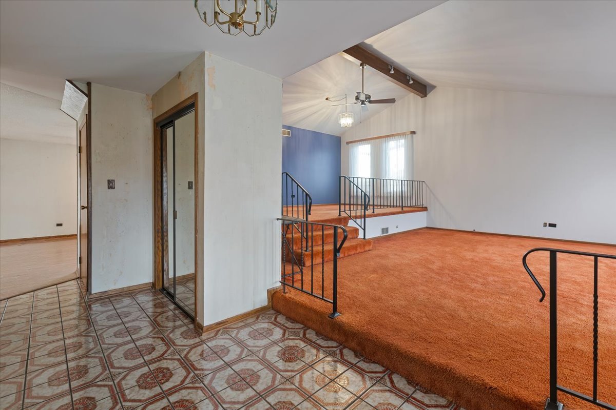 2939 E Hickory Lane, Crete, IL 60417