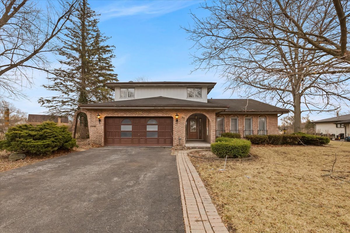 2939 E Hickory Lane, Crete, IL 60417