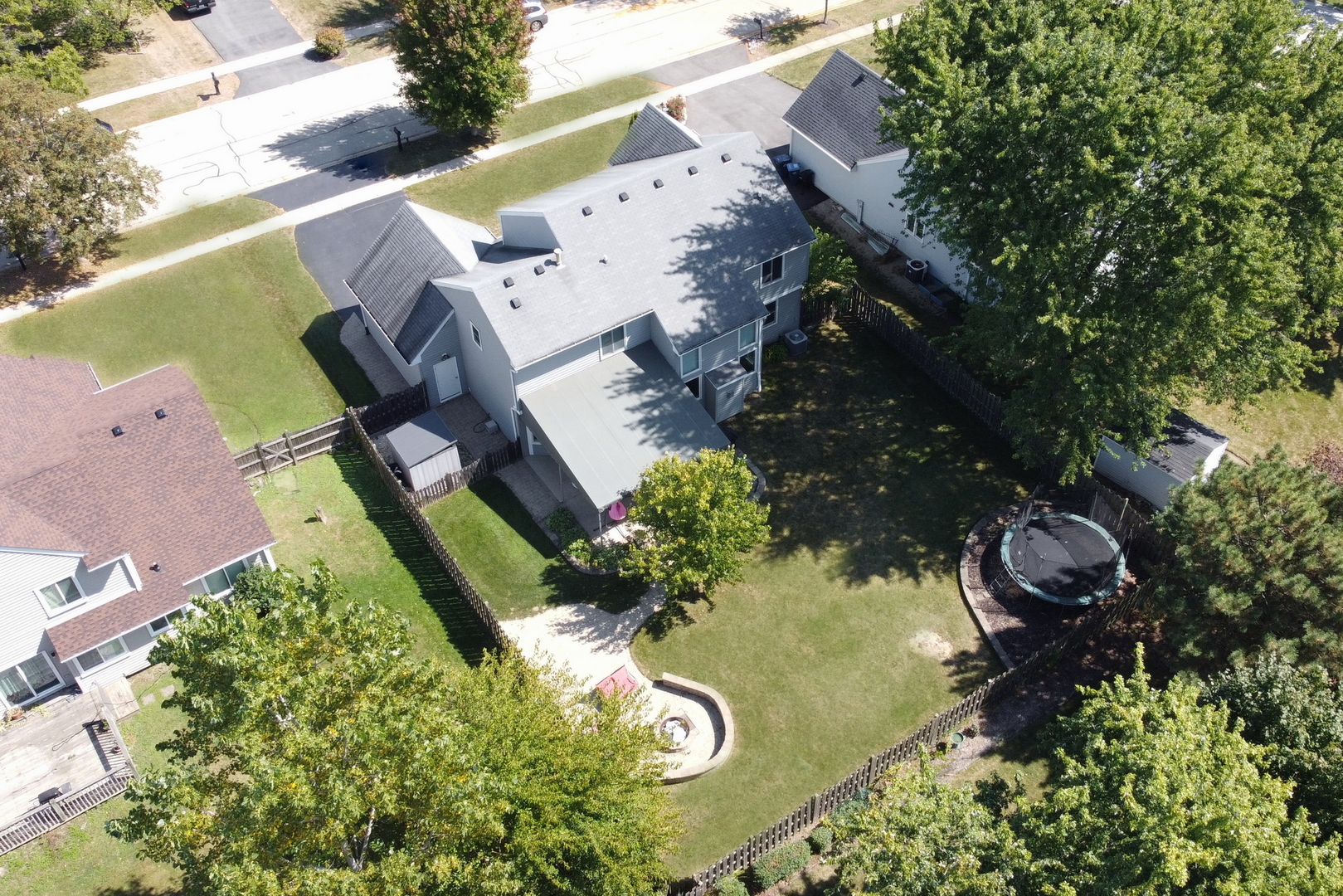 6183 Old Farm Lane, Gurnee, IL 60031