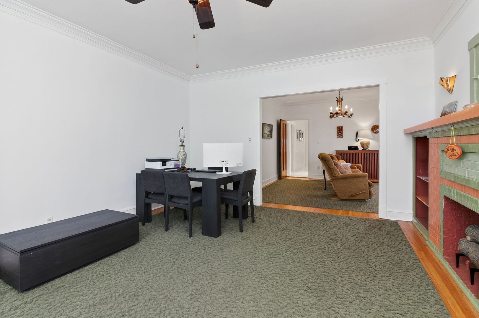 4854 N Tripp Avenue, Chicago, IL 60630