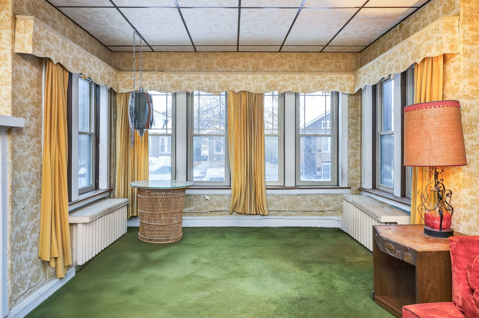 4854 N Tripp Avenue, Chicago, IL 60630