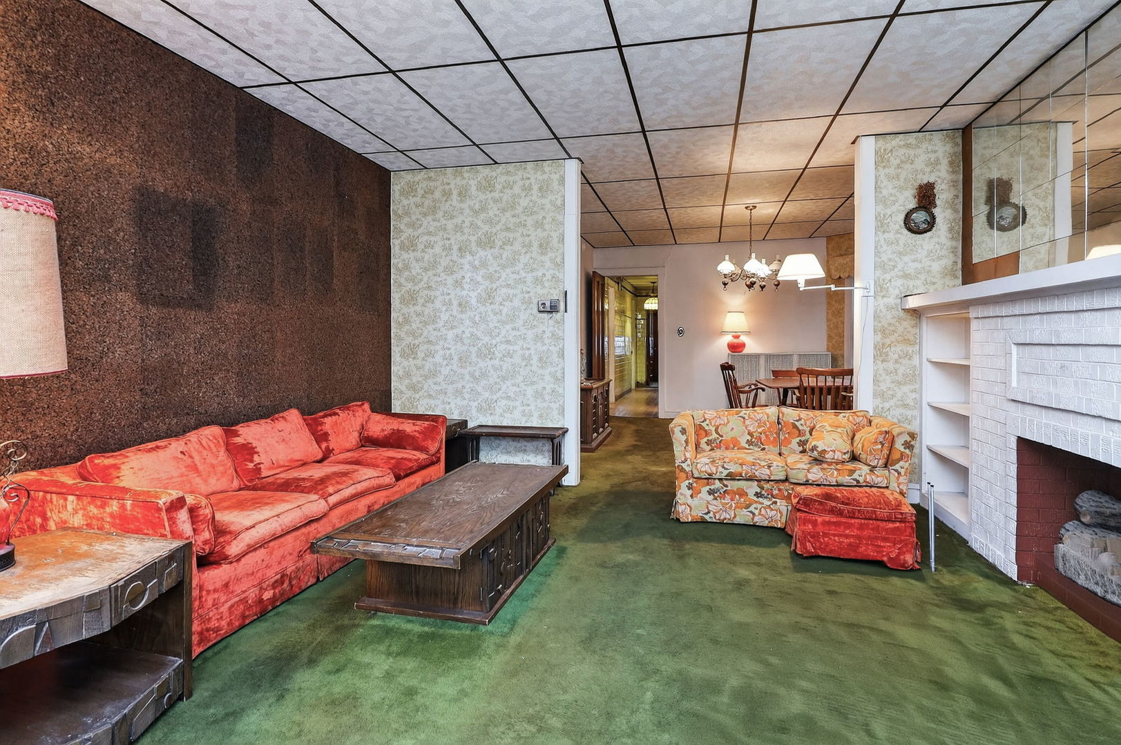 4854 N Tripp Avenue, Chicago, IL 60630