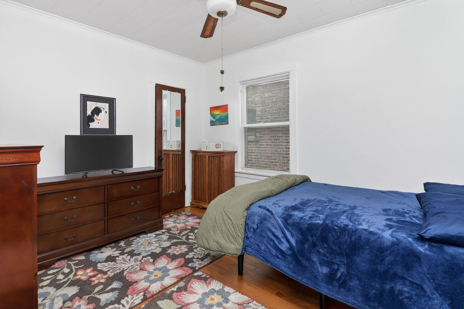 4854 N Tripp Avenue, Chicago, IL 60630