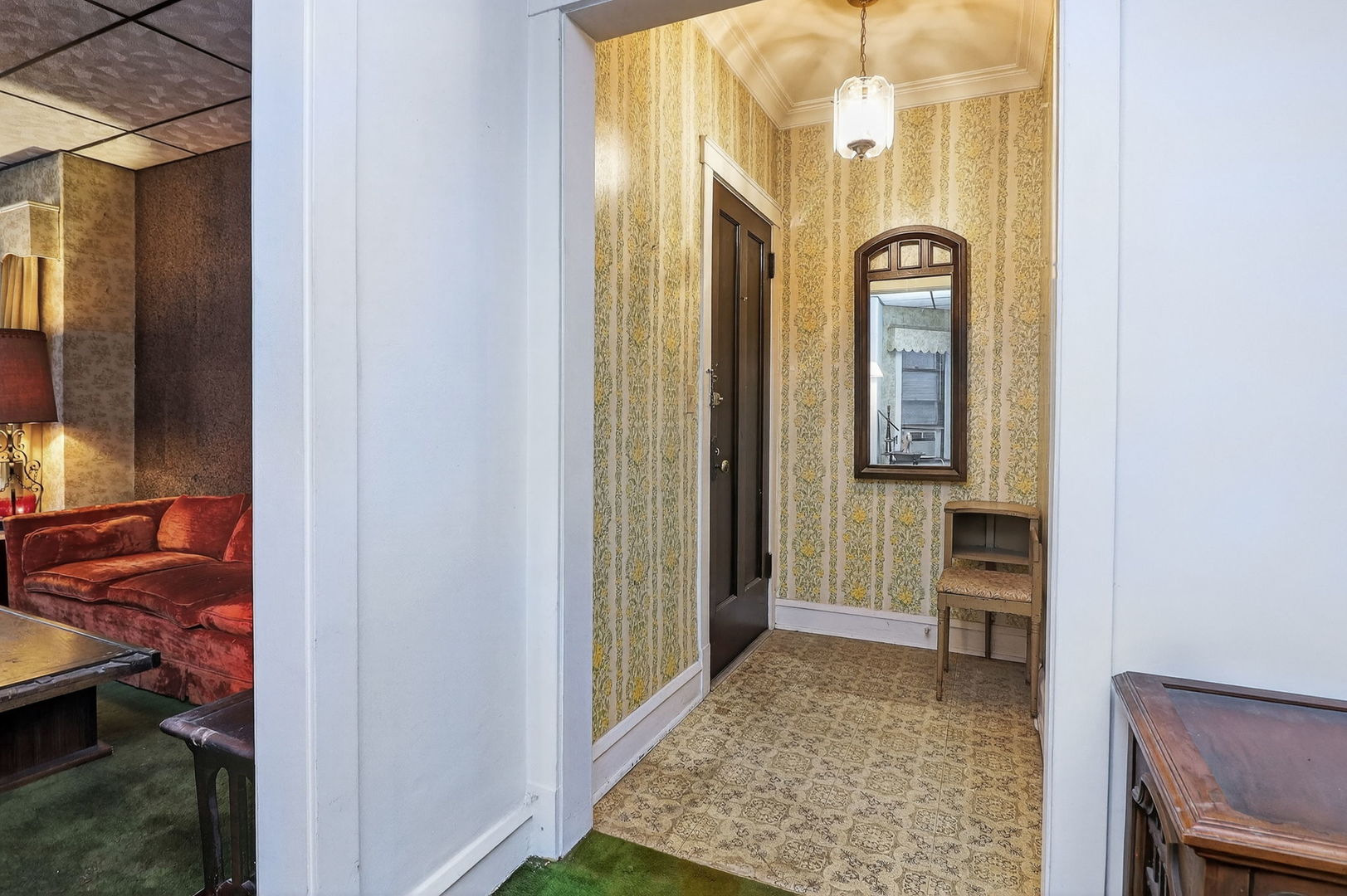 4854 N Tripp Avenue, Chicago, IL 60630