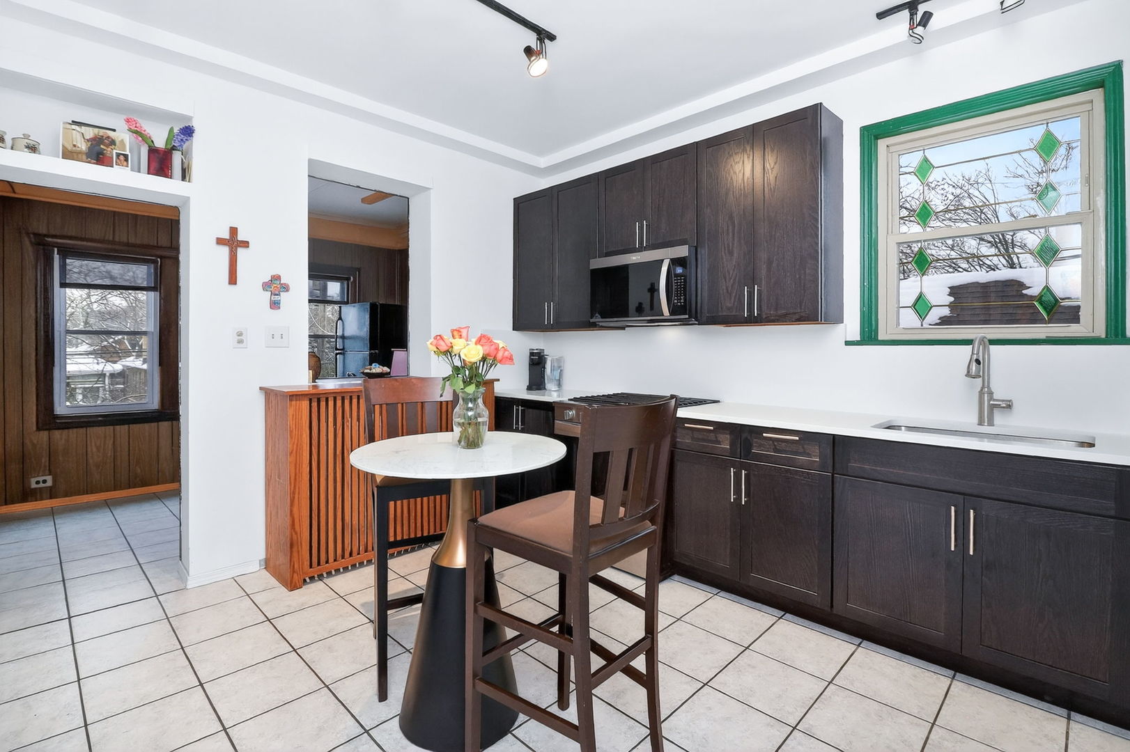 4854 N Tripp Avenue, Chicago, IL 60630