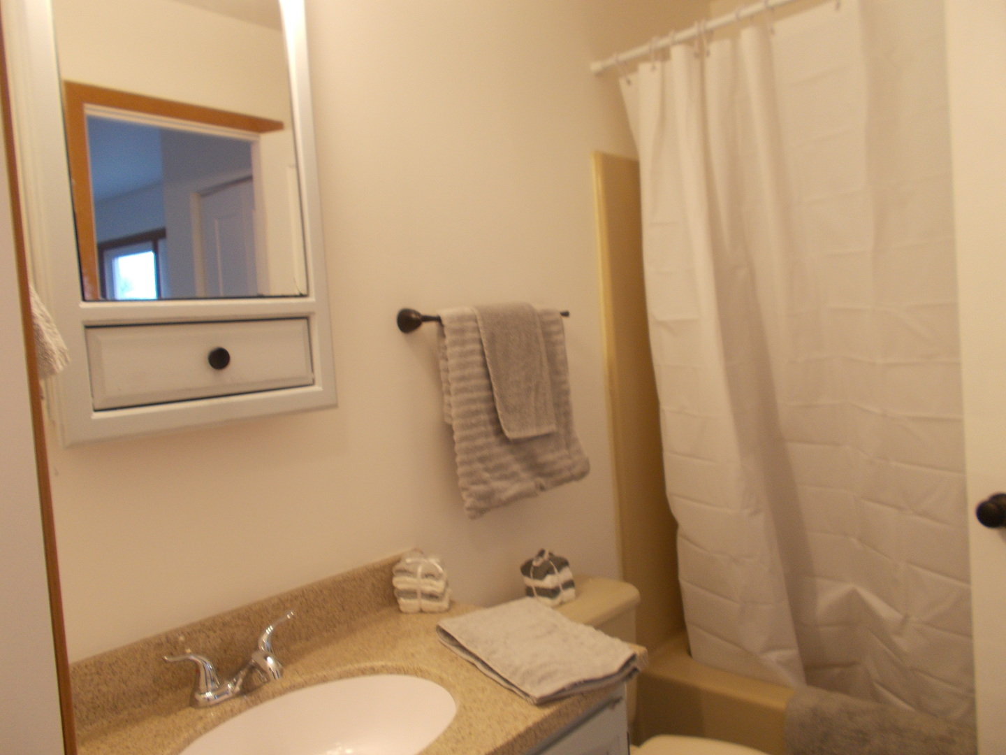 4108 Douglas Drive, Zion, IL 60099