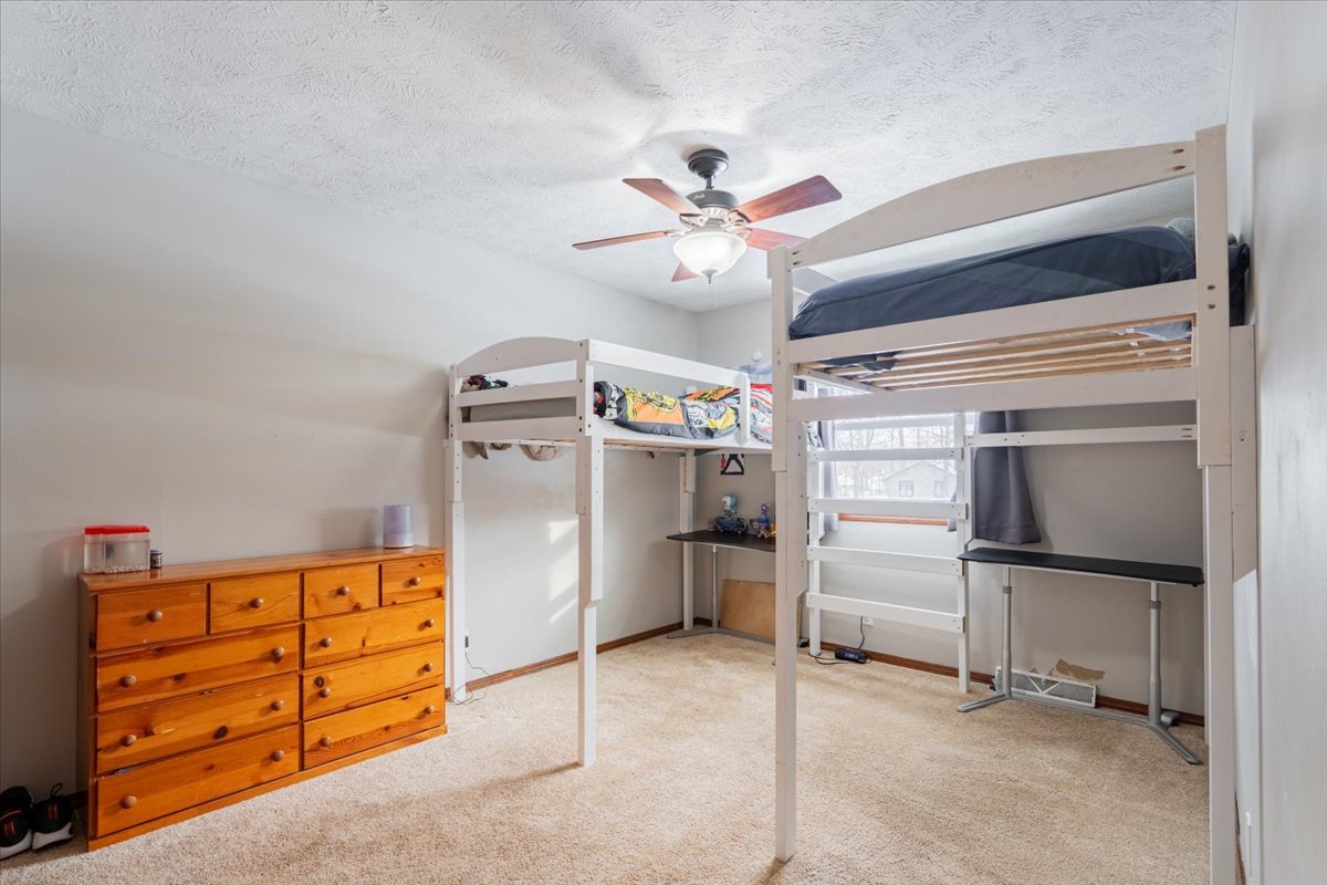 112 Gregory Lane, Lexington, IL 61753