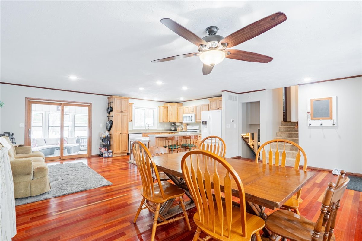 112 Gregory Lane, Lexington, IL 61753