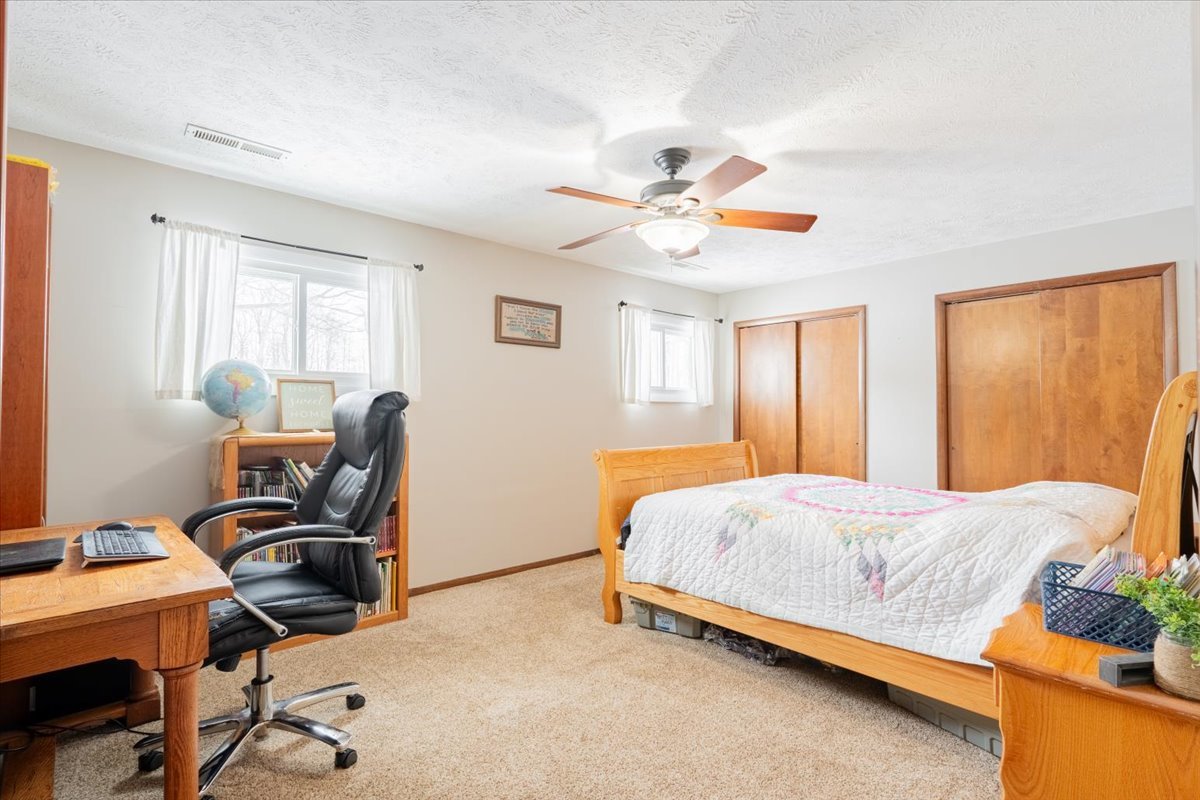 112 Gregory Lane, Lexington, IL 61753