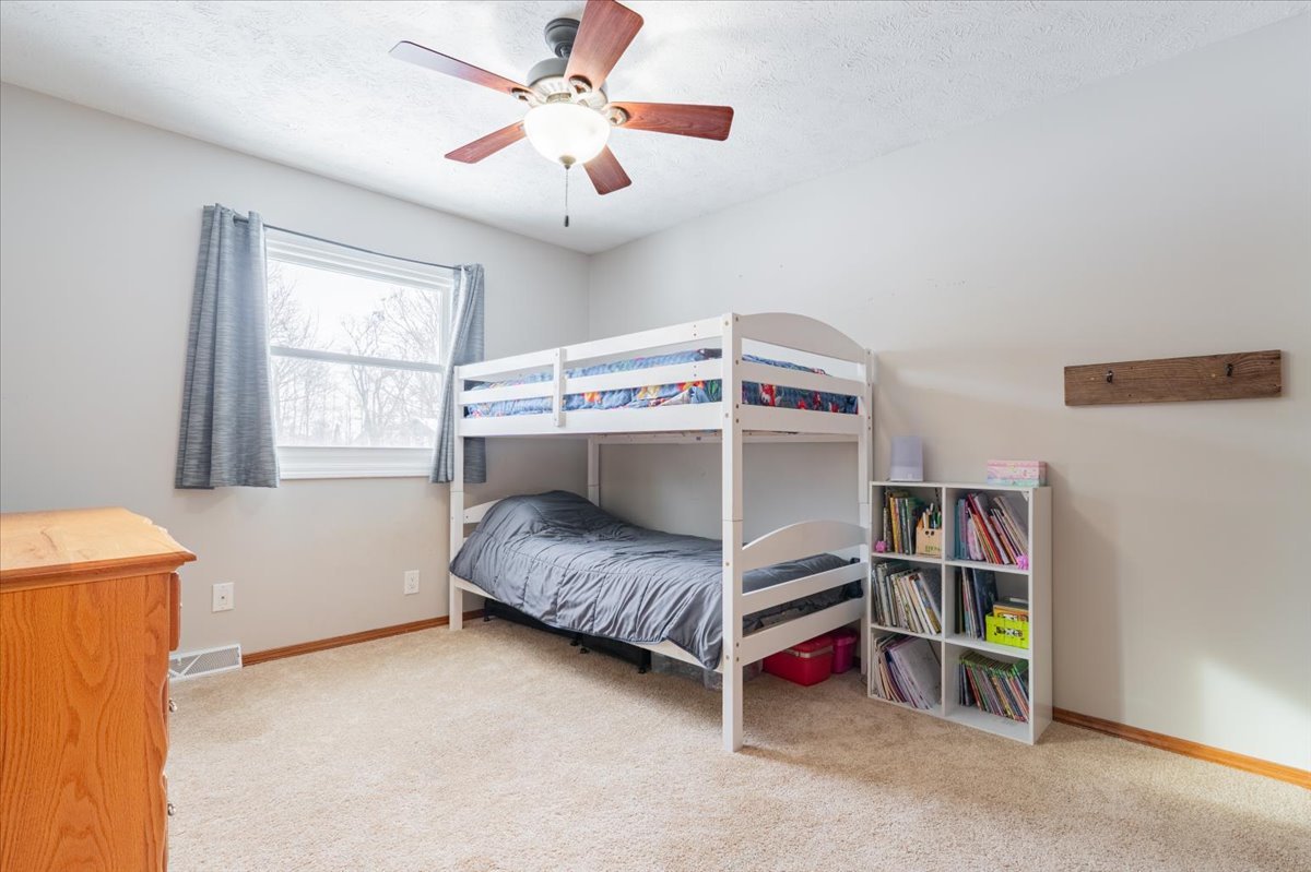 112 Gregory Lane, Lexington, IL 61753