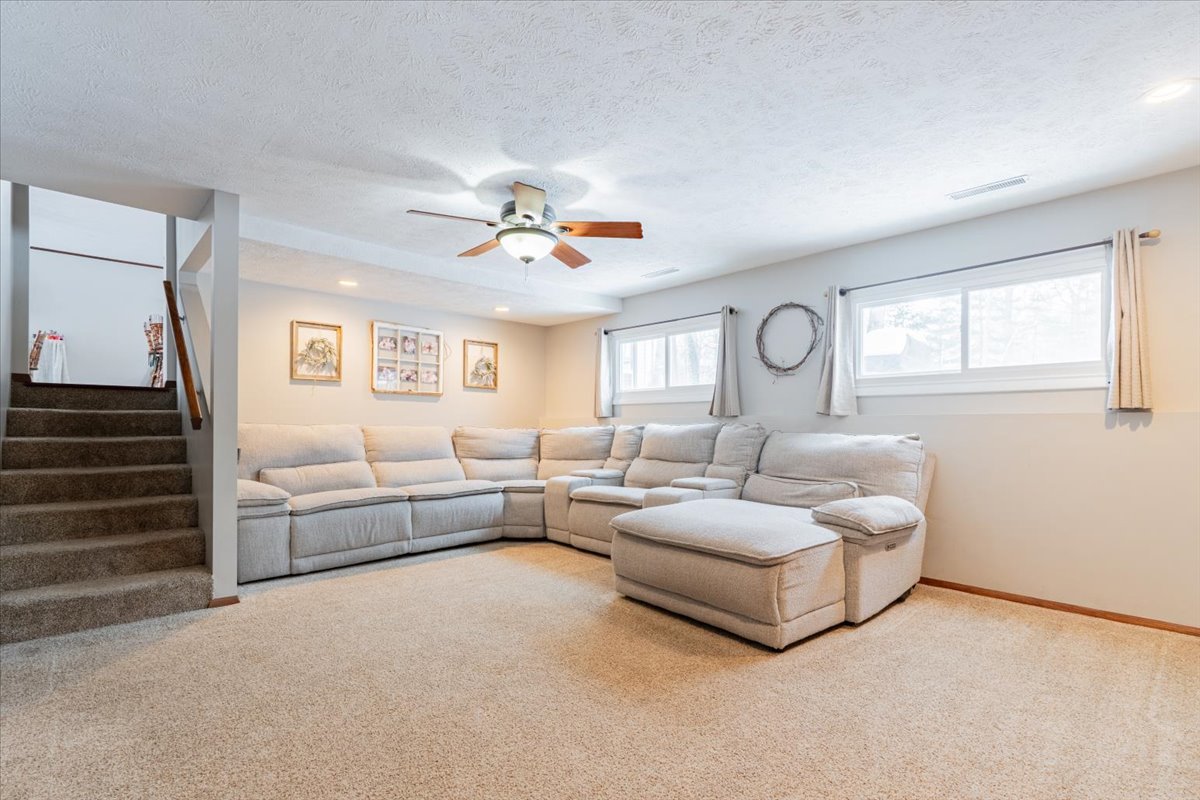 112 Gregory Lane, Lexington, IL 61753