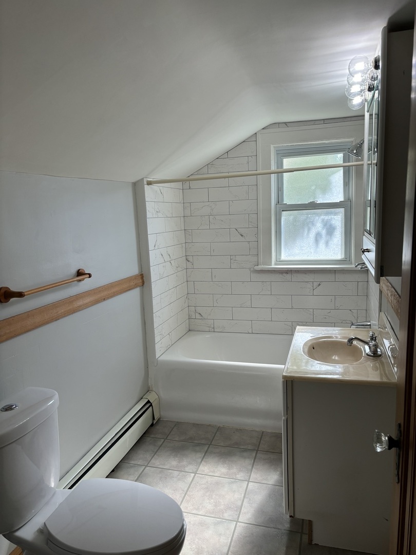 912 Clay Street, Woodstock, IL 60098