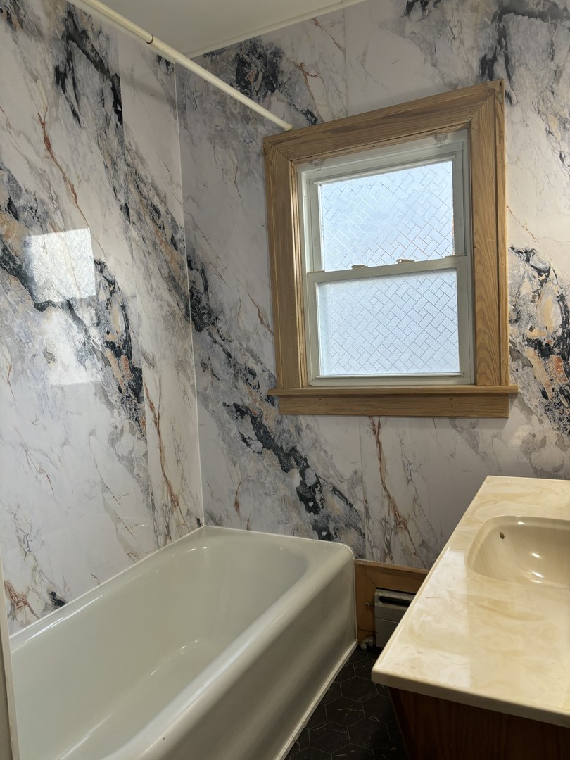 912 Clay Street, Woodstock, IL 60098