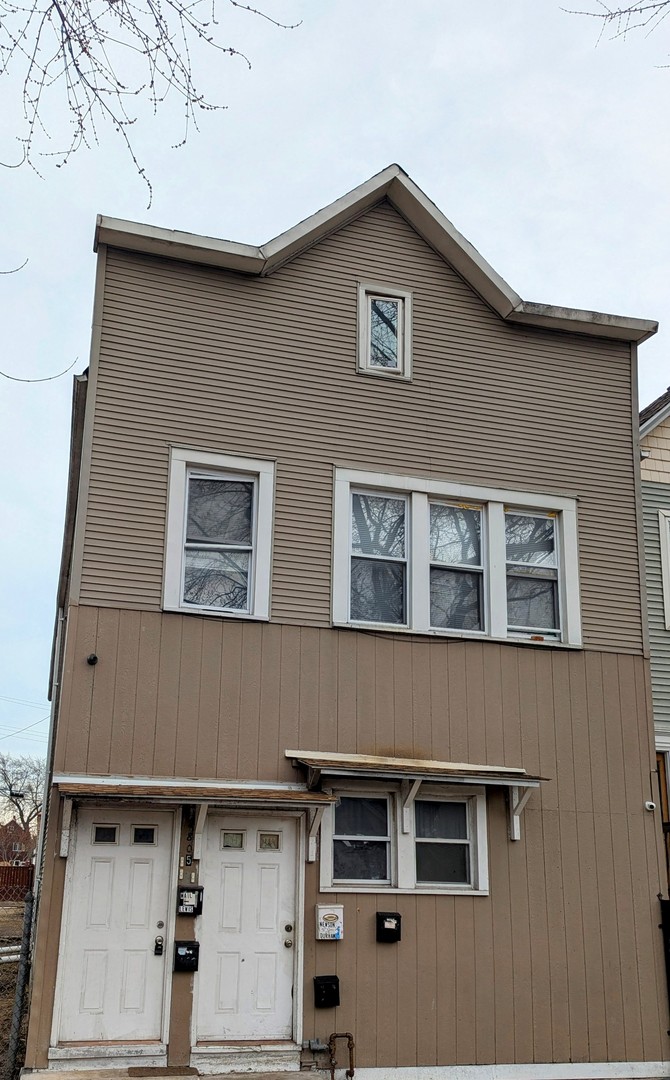 4805 S Elizabeth Street, Chicago, IL 60609