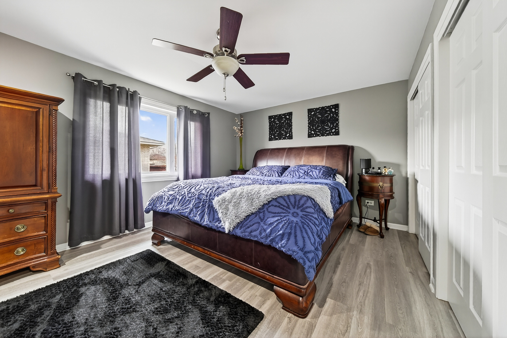 8400 S NEW ENGLAND Avenue, Burbank, IL 60459