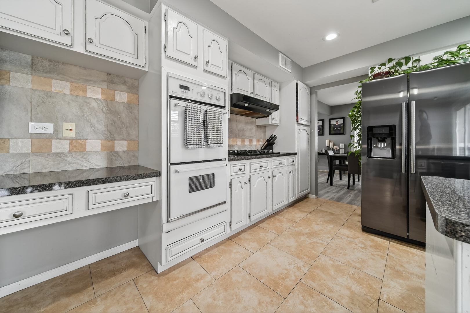 8400 S NEW ENGLAND Avenue, Burbank, IL 60459