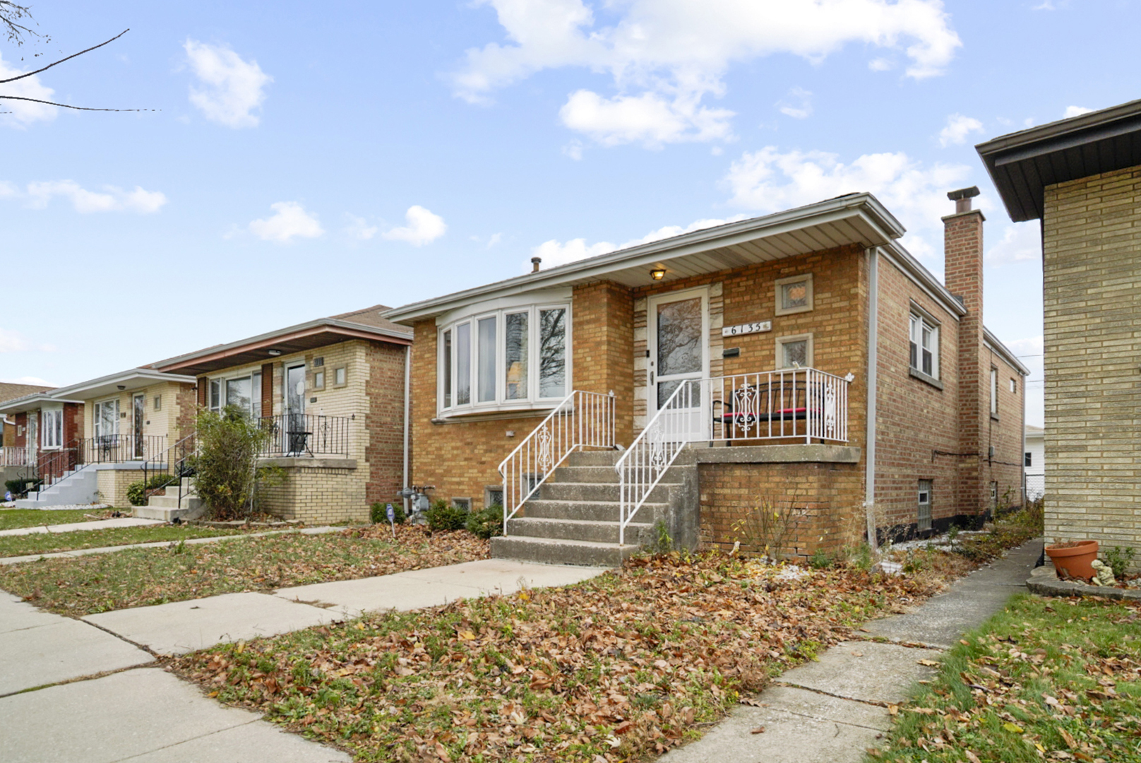6135 W 63rd Place, Chicago, IL 60638