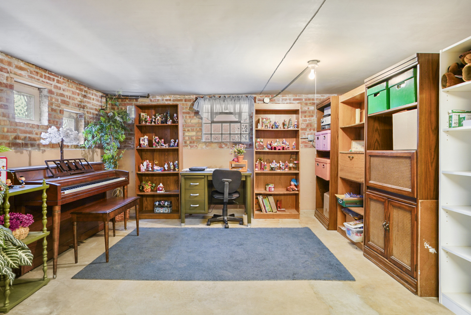 6135 W 63rd Place, Chicago, IL 60638