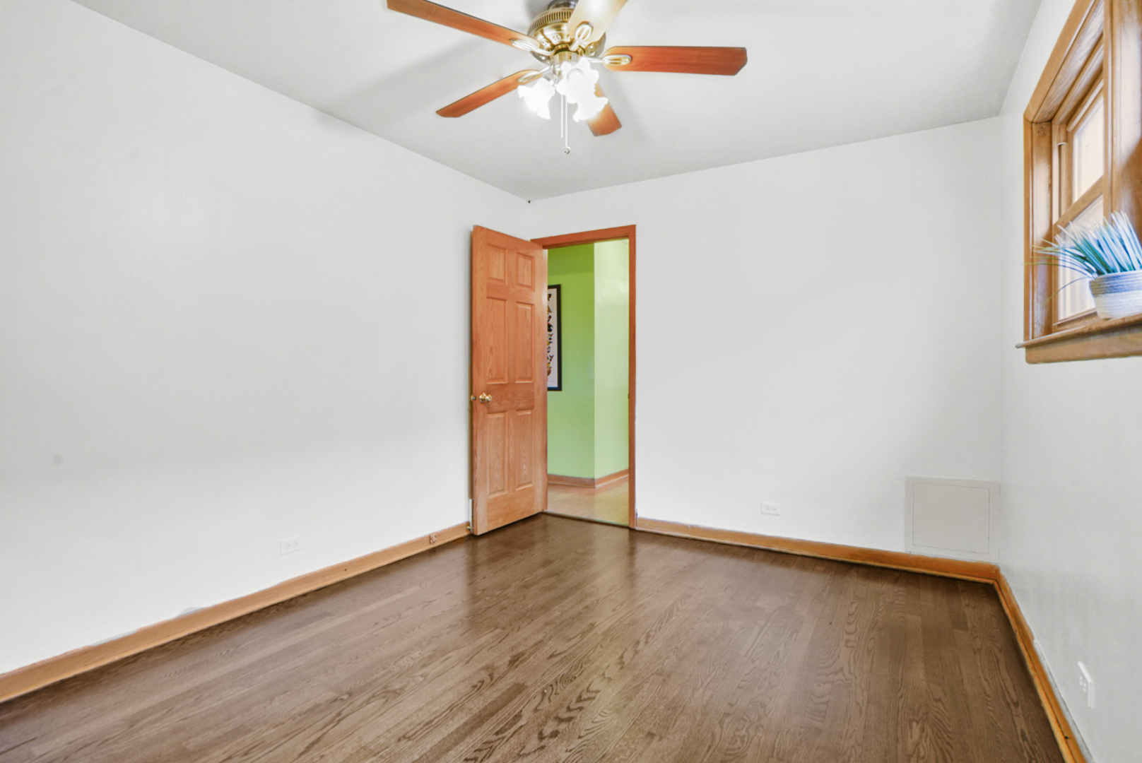 6135 W 63rd Place, Chicago, IL 60638